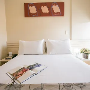 Verona Hplus Long Hotel